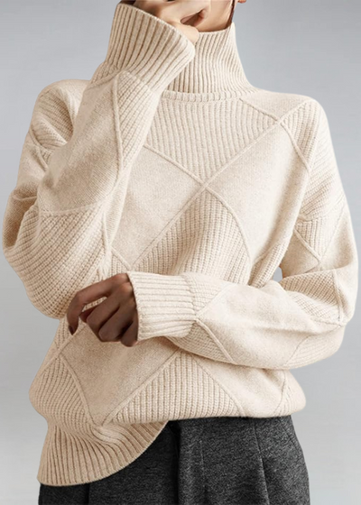 Delilah™ – ELEGANT TURTLENECK SWEATER